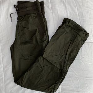 Lululemon Dance Studio Mid-Rise Pant